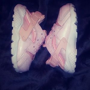 Pink & White Kids Harrache (6C)